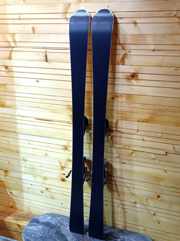 LYŽE VOLKL FLAIR 7.2 137CM --MODEL 2025--